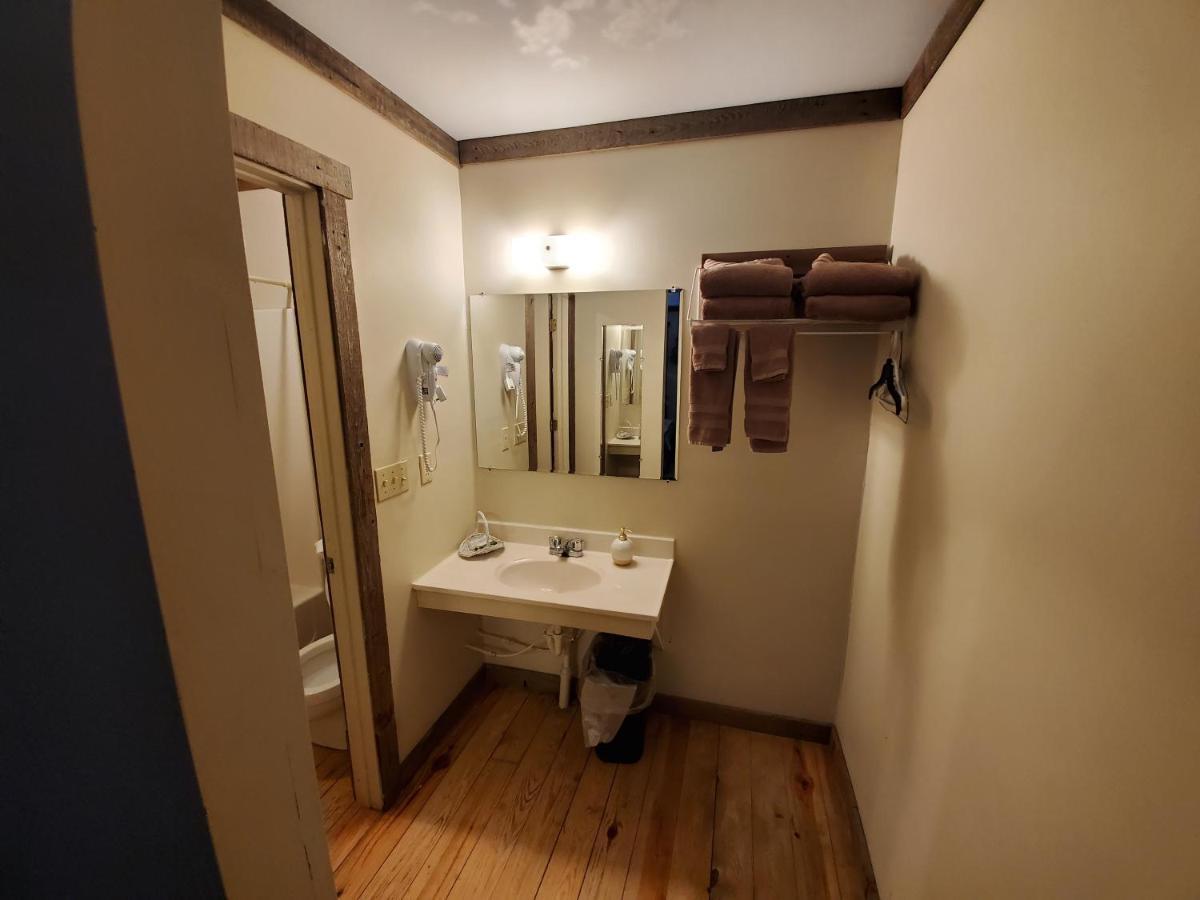 Jamesport Inn מראה חיצוני תמונה