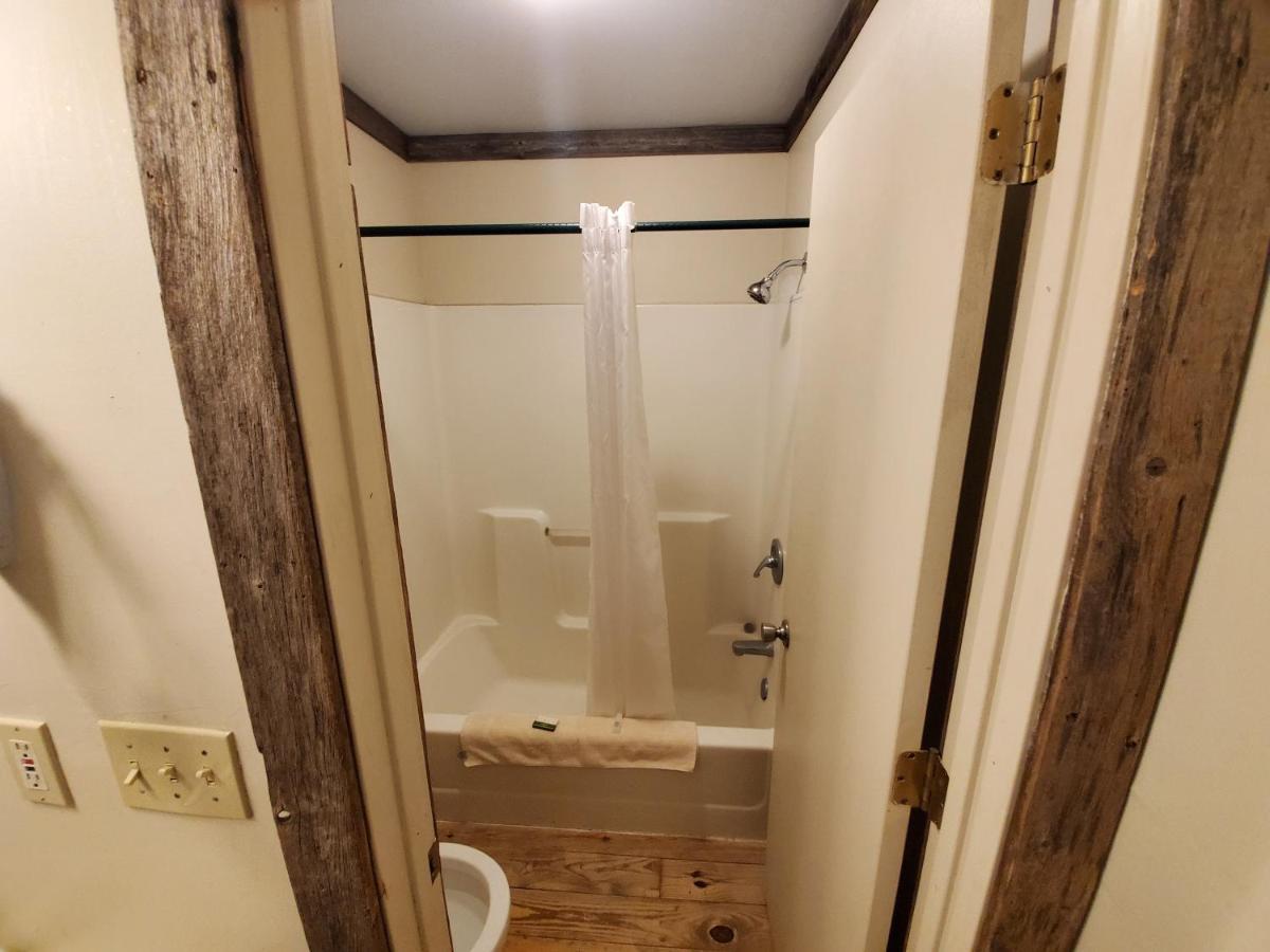 Jamesport Inn מראה חיצוני תמונה